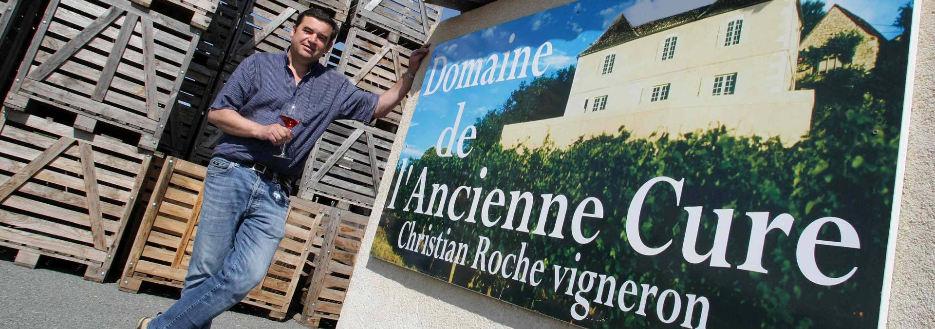 Domaine de l'Ancienne Cure - Rue des Vignerons