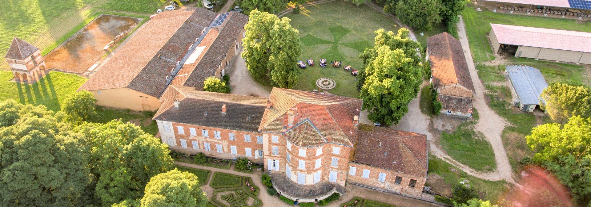 Château Lastours - Rue des Vignerons