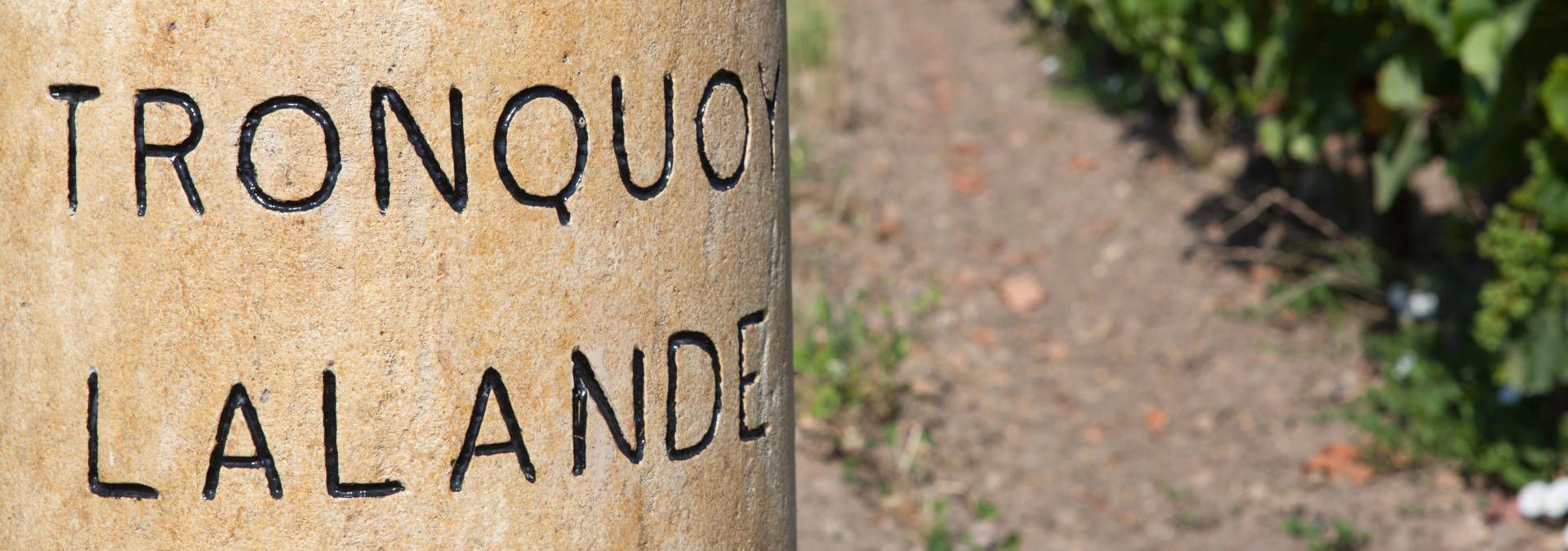 Château Tronquoy-Lalande - Rue des Vignerons