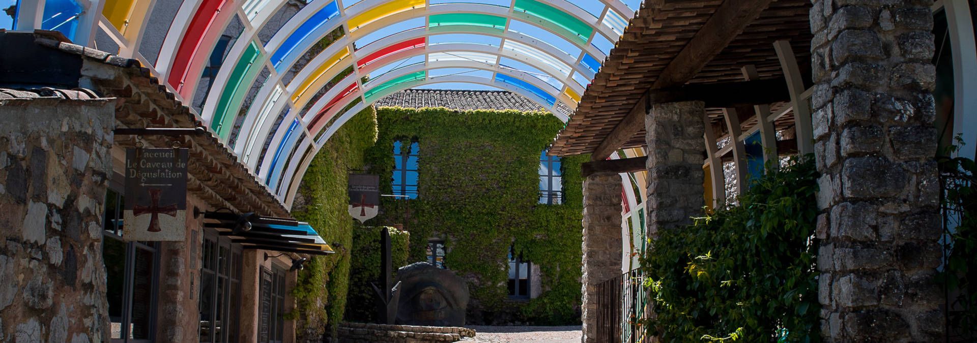 Commanderie de Peyrassol - Rue des Vignerons