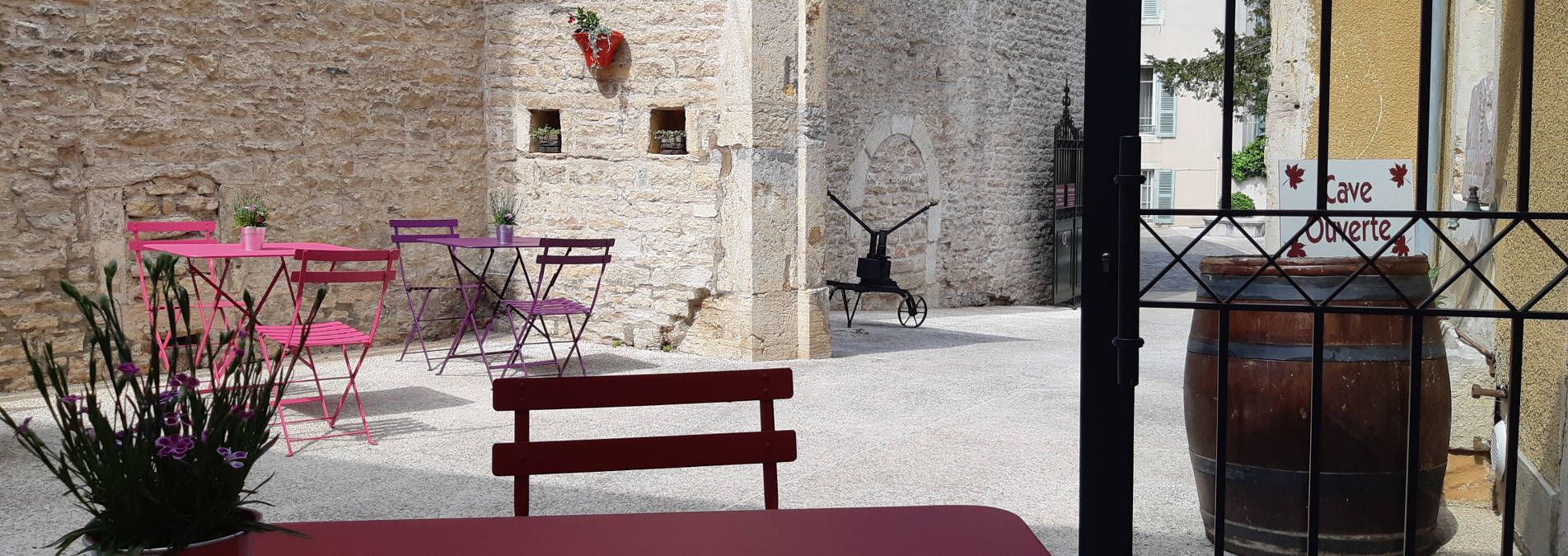 Domaine Loubet-Dewailly, Rue des Vignerons