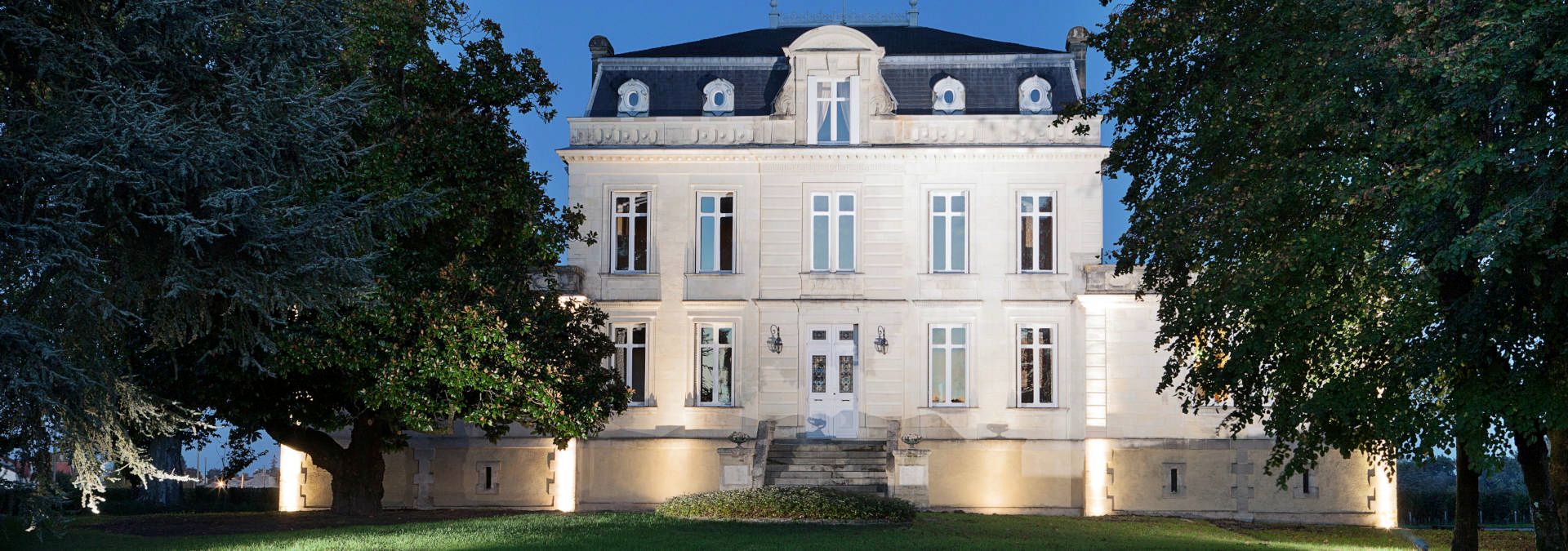 Château Taillefer - Rue des Vignerons