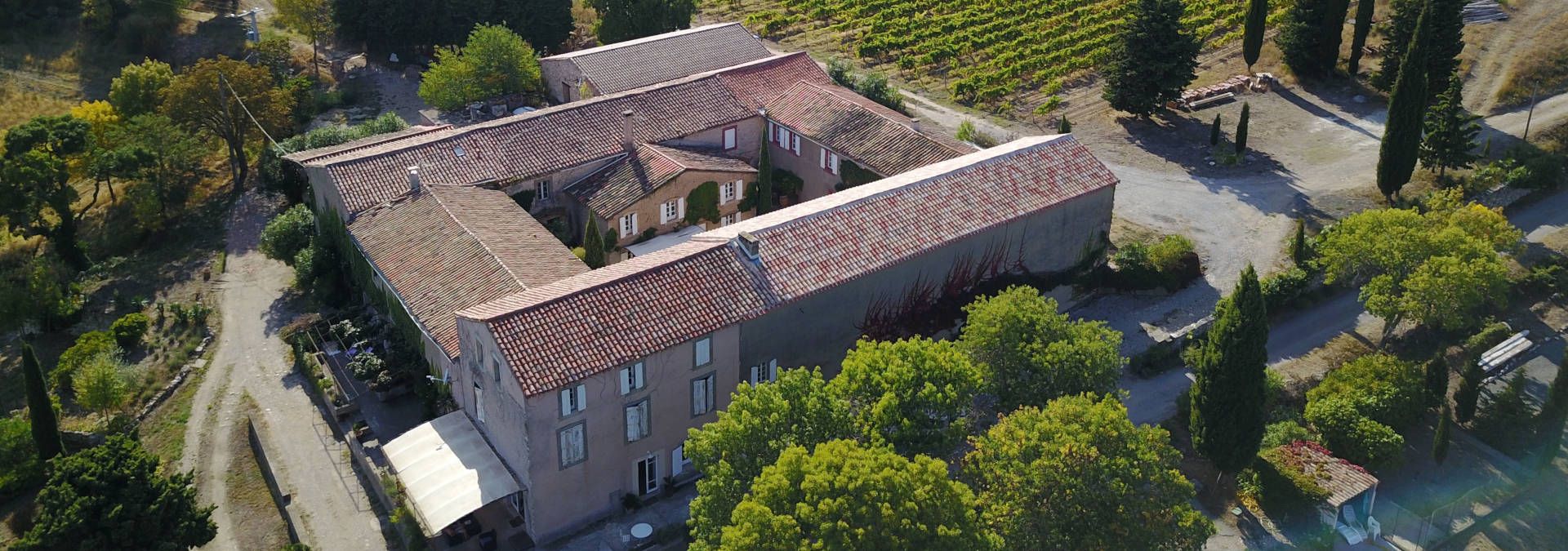 Château La Villatade - Rue des Vignerons