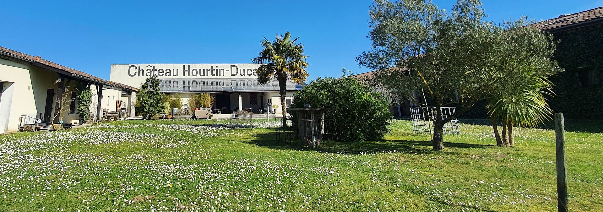 Château Hourtin-Ducasse - Rue des Vignerons