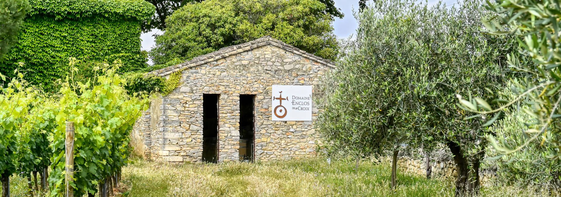 Domaine Enclos de la Croix - Rue des Vignerons