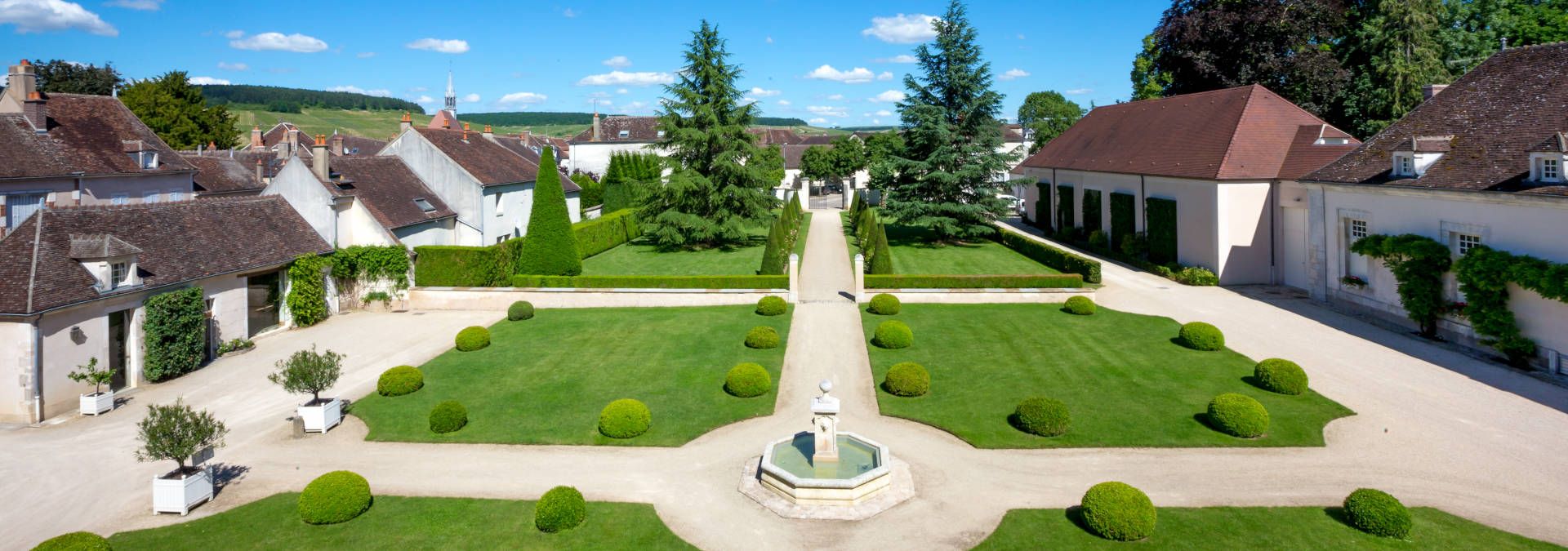 Domaine Long-Depaquit - Rue des Vignerons