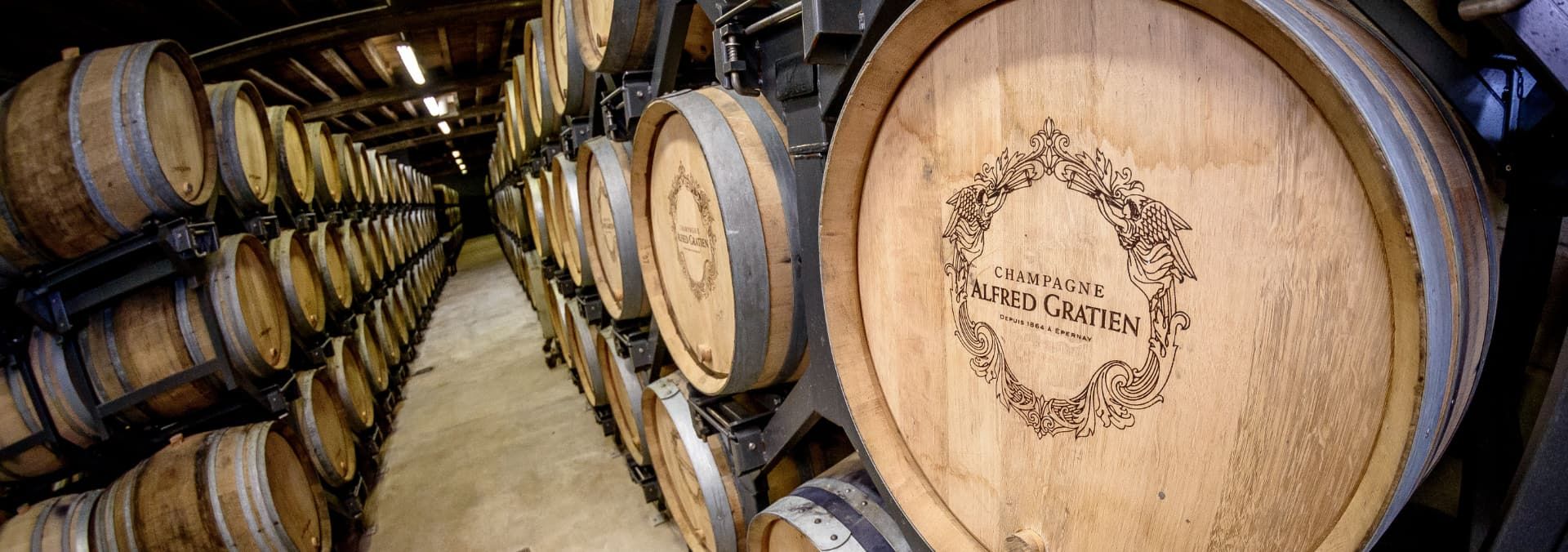 Champagne Alfred Gratien - Rue des Vignerons