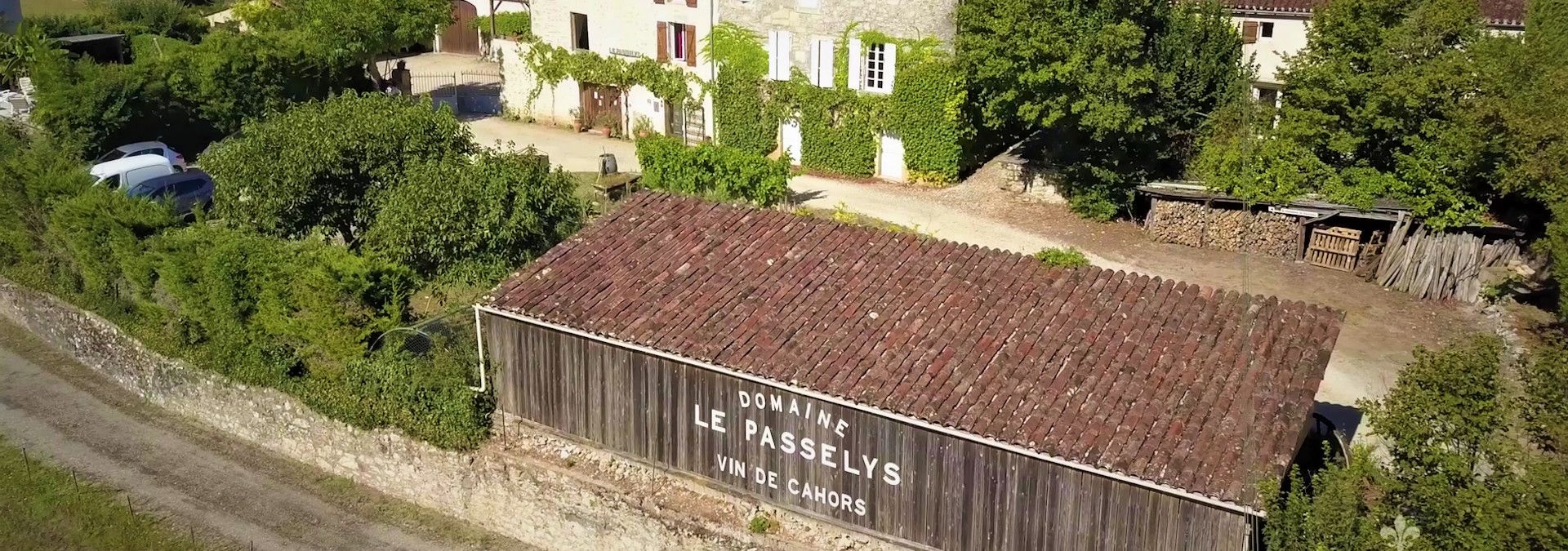 Domaine Le Passelys - Rue des Vignerons