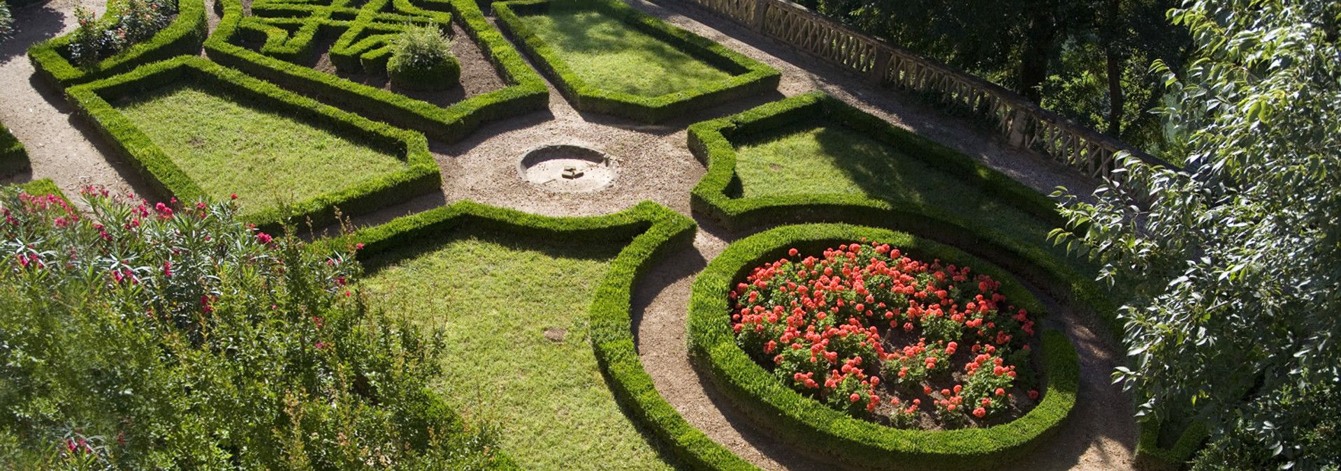 Château Lastours - Rue des Vignerons
