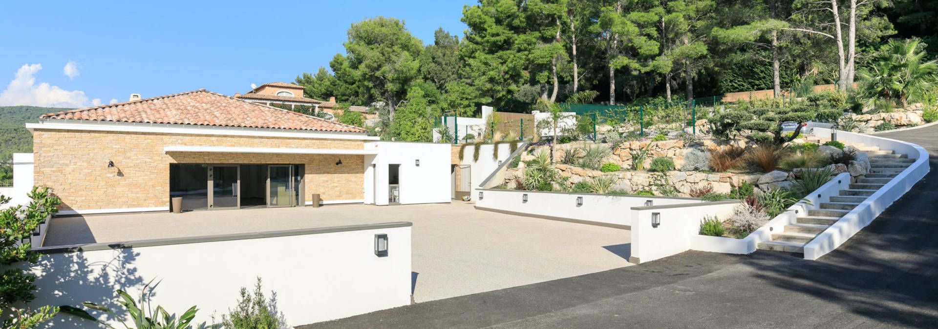 Domaine La Dona Tigana - Rue des Vignerons